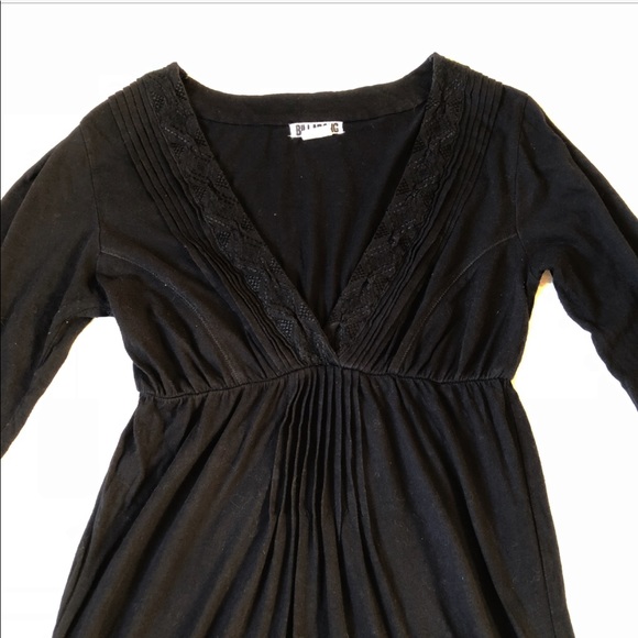 Long Sleeved Billabong Dress - Picture 3 of 5